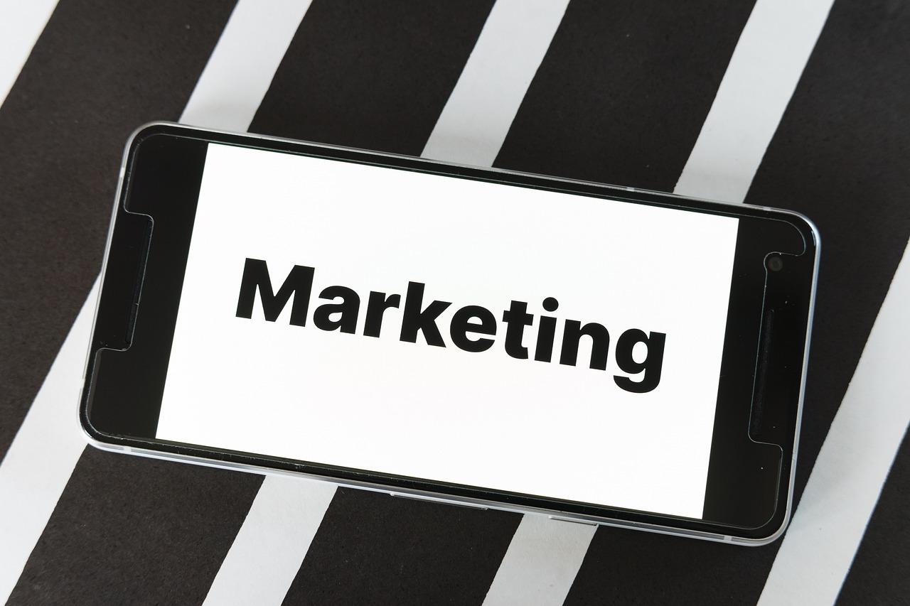 Blog vs Landing Page SEO: 7 Critical Differences You Must Know