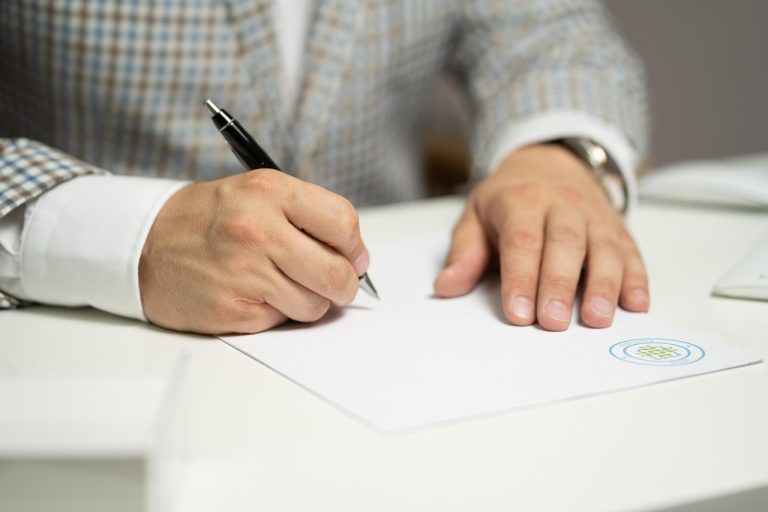 SEO Contract: 9 Critical and Proven Clauses You Must Include